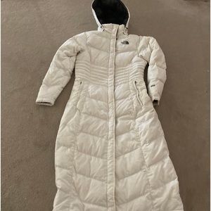 The North Face womens 600 nuptse duster triple c Parka Puffer Jacket .